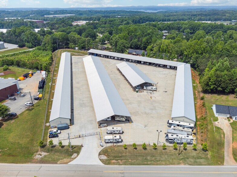 More Photos Of 4302 Mcbrayer Rd, Oakwood Self Storage For Sale