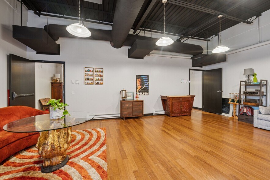 More Photos Of 5357 42nd Ave S, Minneapolis Freestanding For Sale