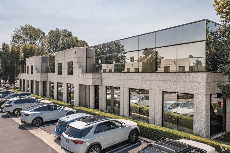 More Photos Of 471 W Lambert Rd, Brea Unknown For Lease