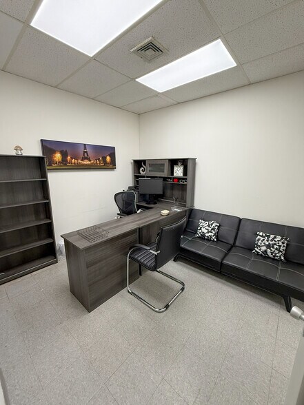 More Photos Of 8868 Belair Rd, Nottingham Medical For Sale