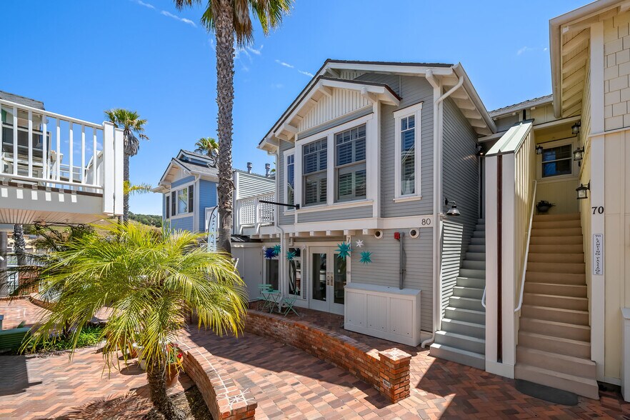 More Photos Of 74 San Francisco St, Avila Beach Flex For Sale