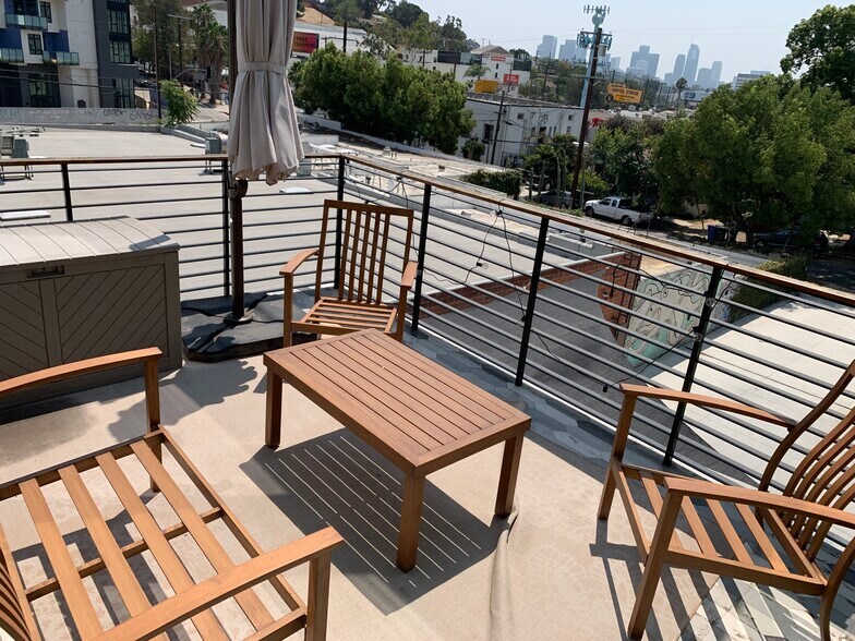 More Photos Of 2219 Aaron St, Los Angeles Loft Creative Space For Lease