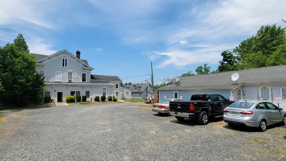 More Photos Of 520 Highway 33, Millstone Township Apartments For Sale