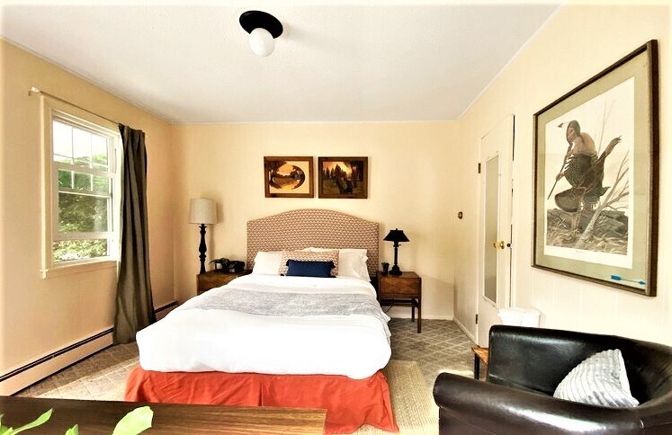 More Photos Of 334 NY-32A, Palenville Hotel For Sale