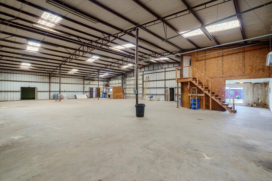 More Photos Of 7439 FM 314, Ben Wheeler Industrial For Sale