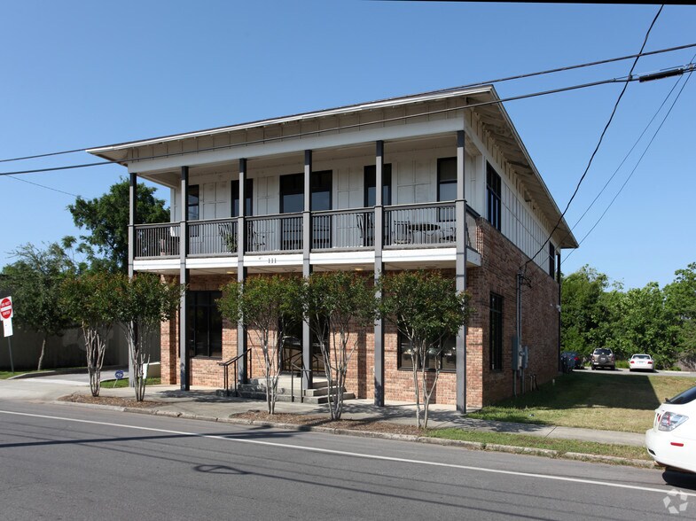More Photos Of 111 S Devillers St, Pensacola Office Residential For Lease