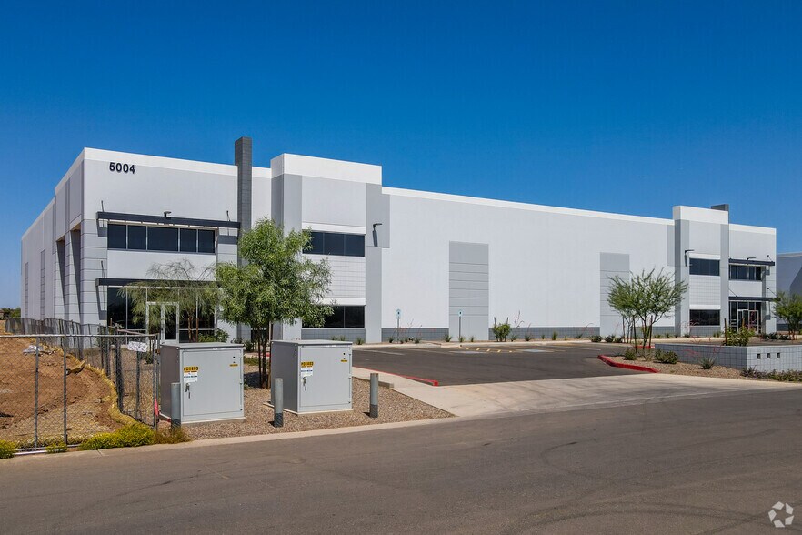 Primary Photo Of 5004 S 71st St, Mesa Manufacturing For Lease