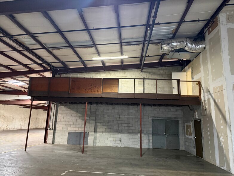 More Photos Of 1785 State Road 436, Winter Park Showroom For Sale