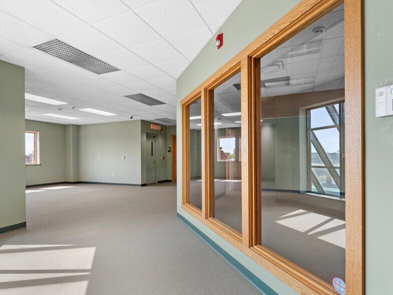 More Photos Of 2205 Forest Ave, Two Rivers Office Residential For Sale