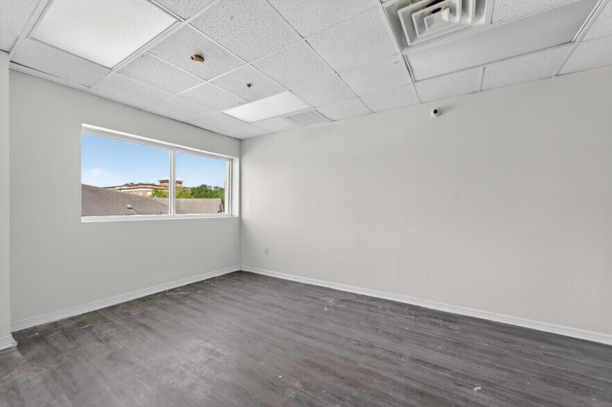 More Photos Of 106-109 N Evers St, Plant City Medical For Lease