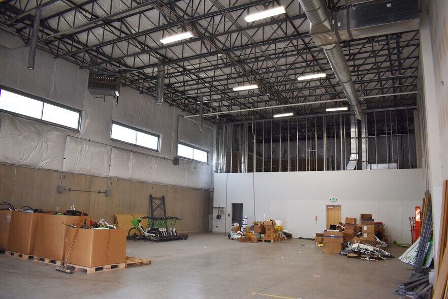 More Photos Of 2300 E 76th Ave, Denver Warehouse For Lease