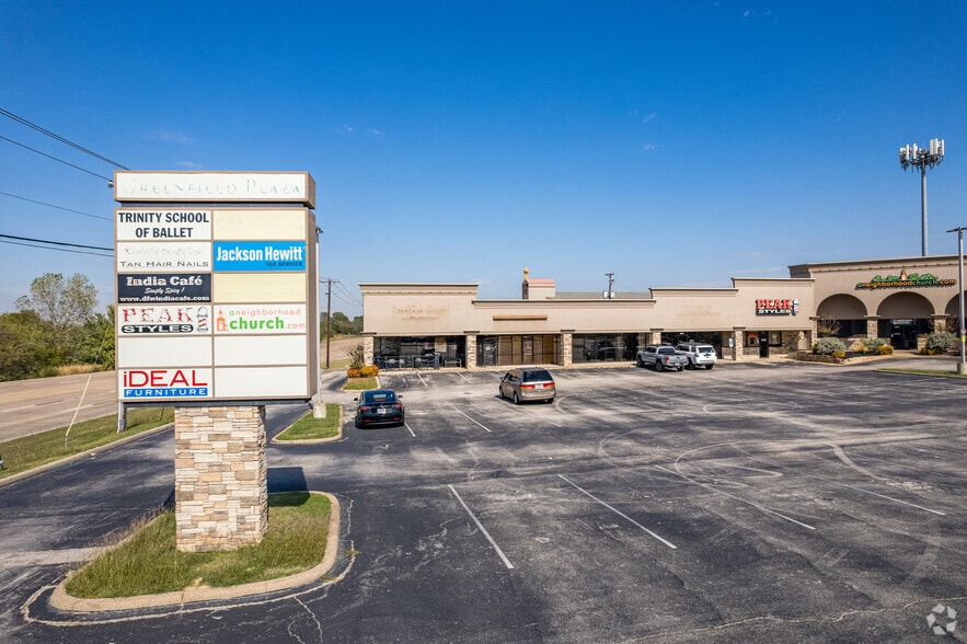 More Photos Of 6700 Denton Hwy, Watauga Freestanding For Lease