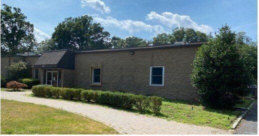 More Photos Of 26 Eastmans Rd, Parsippany Flex For Lease