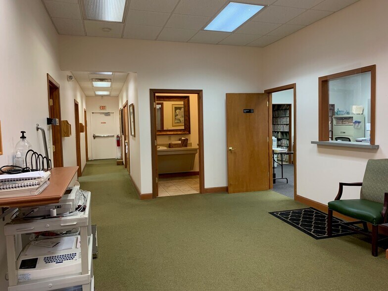 More Photos Of 577 Grant St, Akron Medical For Sale