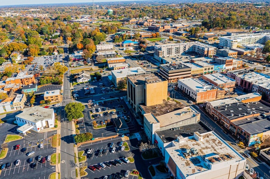 More Photos Of 200 1st Ave NW, Hickory Office Residential For Lease