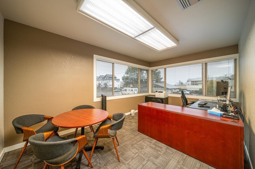 More Photos Of 1400 Broadway, Bellingham Office For Lease