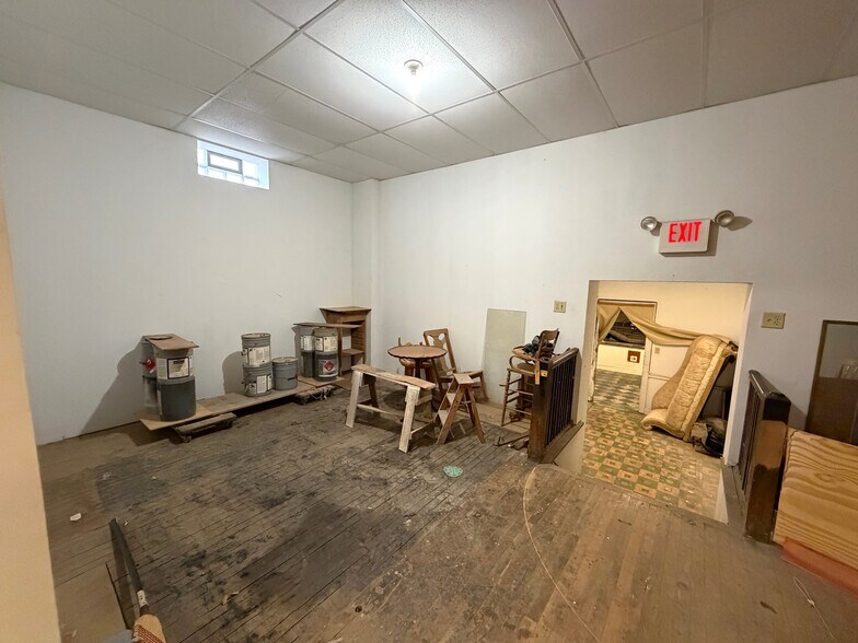 More Photos Of 814 Cleveland Ave NW, Canton Freestanding For Lease