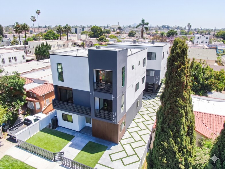 More Photos Of 2840 Wellington Rd, Los Angeles Multifamily For Sale