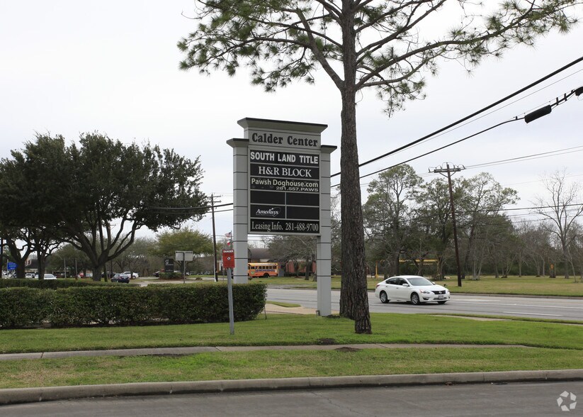 More Photos Of 1101 W Main St, League City Unknown For Lease