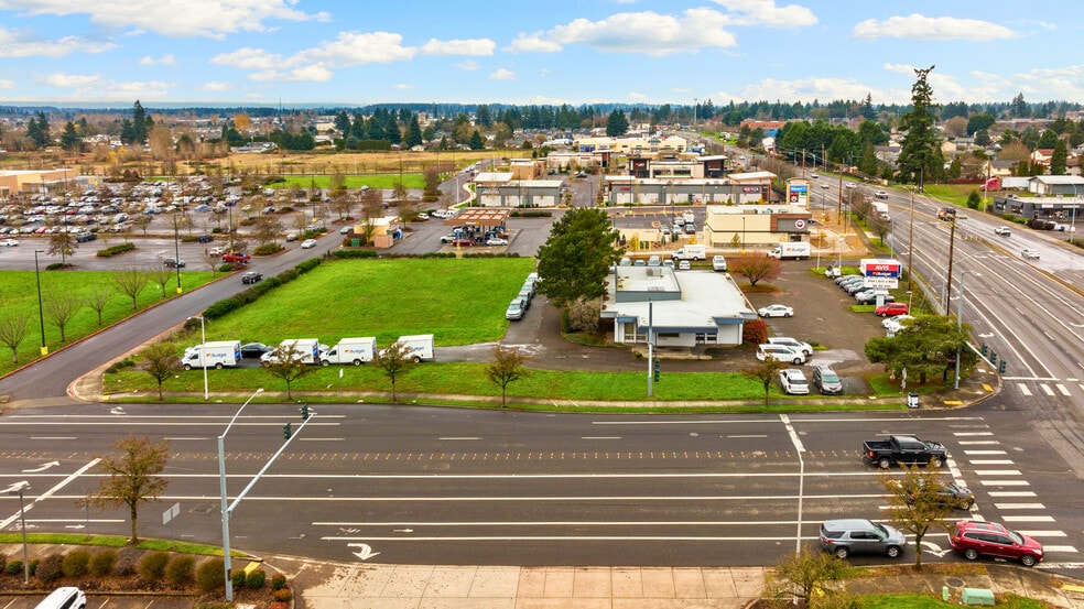 More Photos Of 14605 NE Fourth Plain Blvd, Vancouver Freestanding For Lease