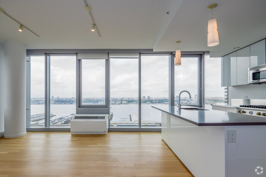 More Photos Of 550 W 54th St, New York Apartments For Lease