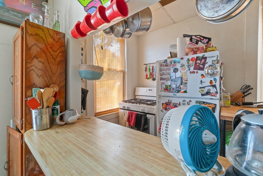 More Photos Of 103 W 29th St, Baltimore Apartments For Sale