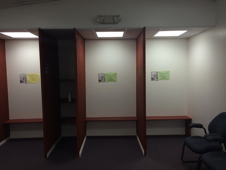 More Photos Of 7883 Seneca Tpke, Kirkland General Retail For Lease