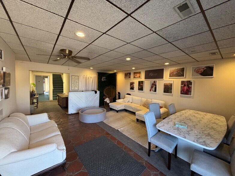 More Photos Of 1525 N Heidelbach Ave, Evansville Light Distribution For Lease