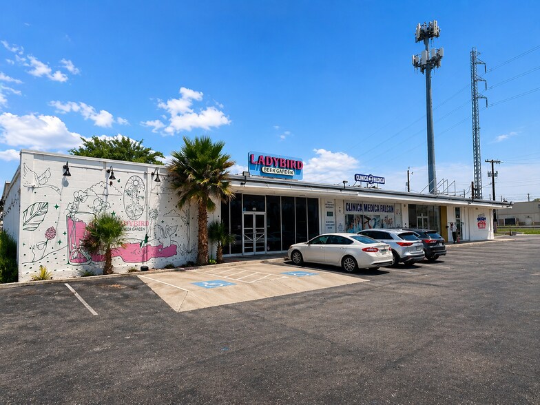 Primary Photo Of 443-447 Hildebrand Ave, San Antonio Unknown For Lease