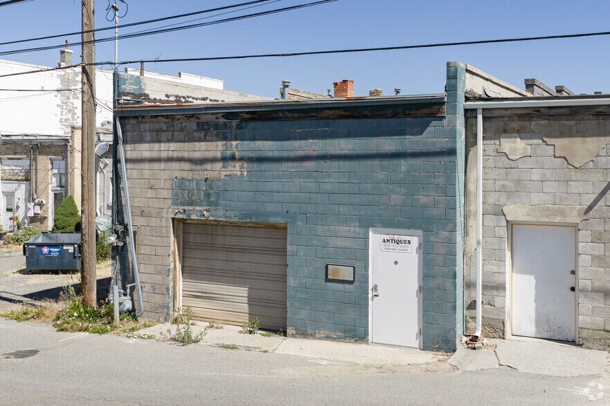 More Photos Of 133 E Main St, Jerome Storefront For Sale