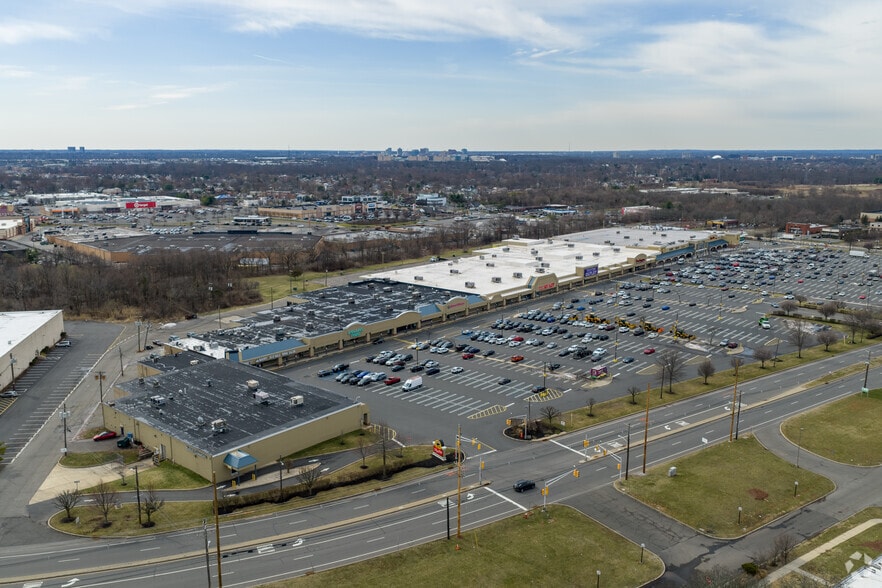 More Photos Of 6305 Middlesex Mall, South Plainfield Unknown For Lease