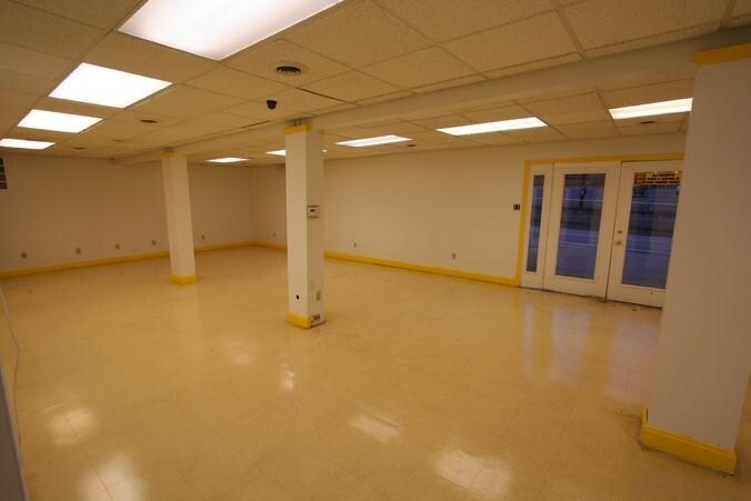 More Photos Of 2476 Broadhead Rd, Aliquippa Storefront Retail Residential For Lease