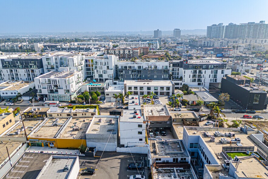 More Photos Of 13461 Beach Ave, Marina Del Rey Multifamily For Sale