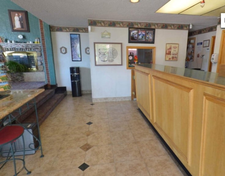 More Photos Of 1623 S Nevada Ave, Colorado Springs Hotel For Sale