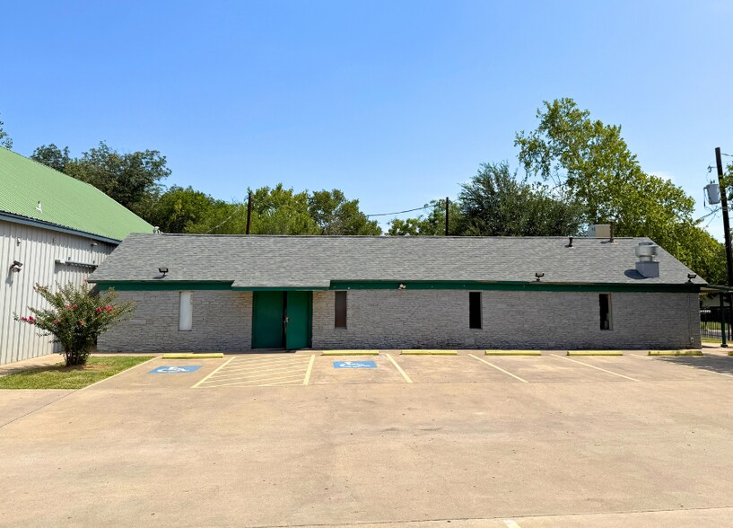 More Photos Of 8600 Guadalupe st, Austin Religious Facility For Sale