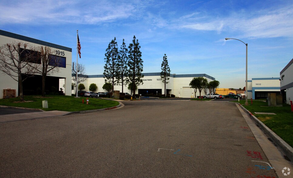 More Photos Of 1925 Elise Cir, Corona Warehouse For Sale