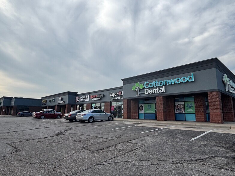 More Photos Of 11333 E Kellogg Dr, Wichita General Retail For Lease