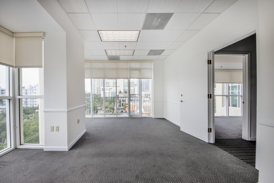 More Photos Of 888 E Las Olas Blvd, Fort Lauderdale Office For Lease