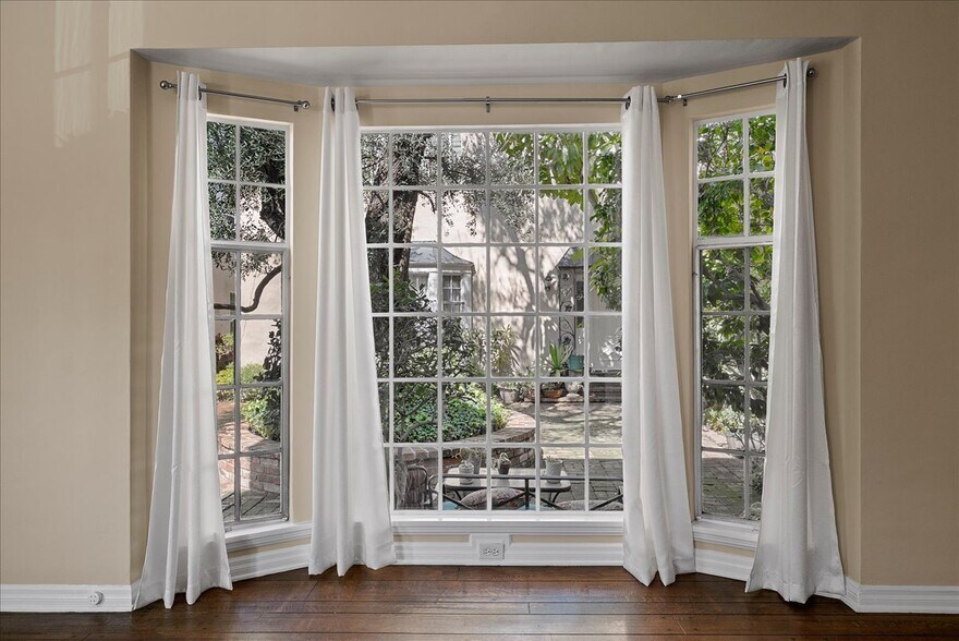 More Photos Of 9741-9747 W Olympic Blvd, Beverly Hills Apartments For Sale