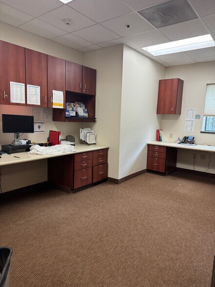 More Photos Of 2735 E Tudor Rd, Anchorage Medical For Lease