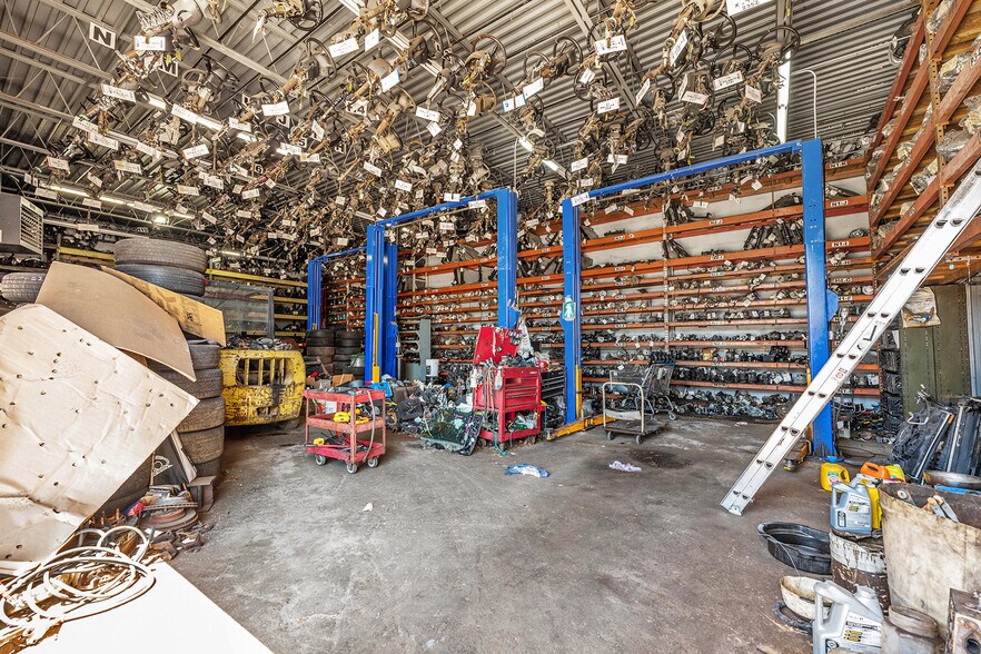 More Photos Of 20041 John R St, Detroit Service For Sale