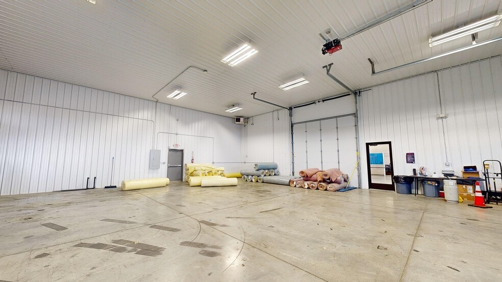 More Photos Of 3088 Gabel Rd, Billings Flex For Sale