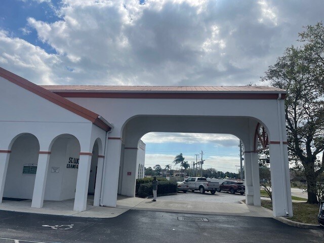 More Photos Of 1715 SE Tiffany Ave, Port Saint Lucie Medical For Lease