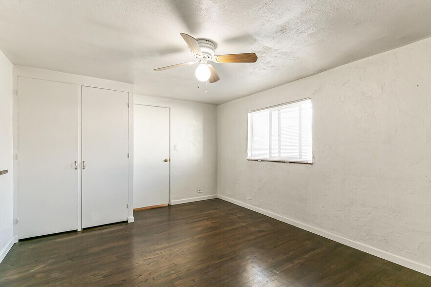 More Photos Of 3401-3435 S Lincoln St, Englewood Apartments For Lease