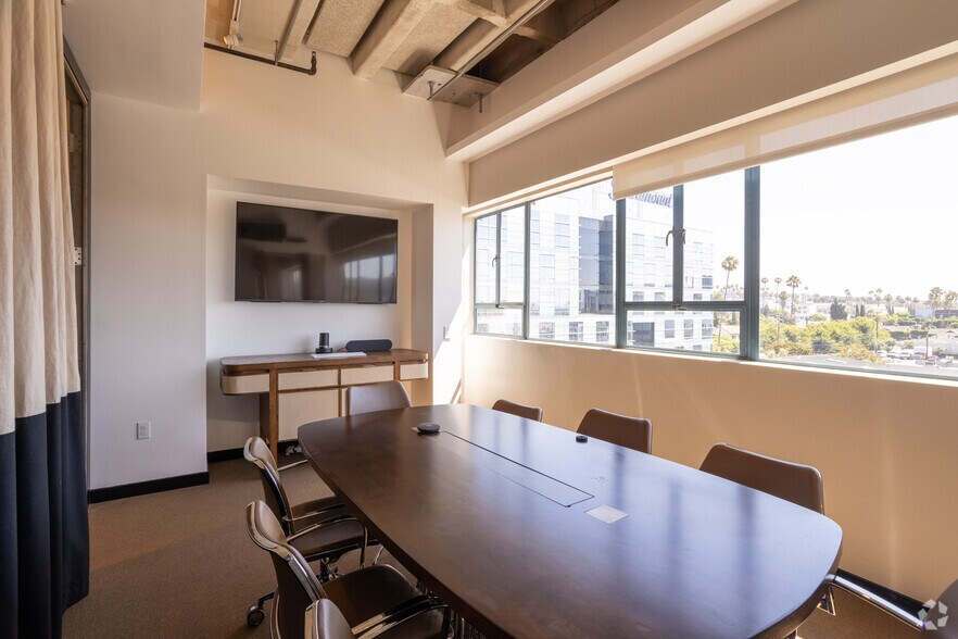 More Photos Of 6121 W Sunset Blvd, Los Angeles Office For Lease