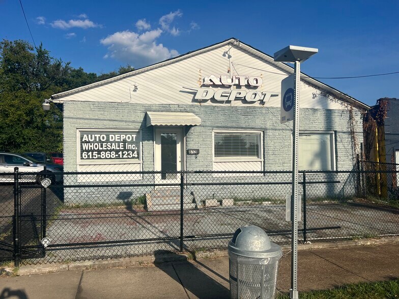 More Photos Of 612 Gallatin Pike N, Madison Auto Repair For Lease