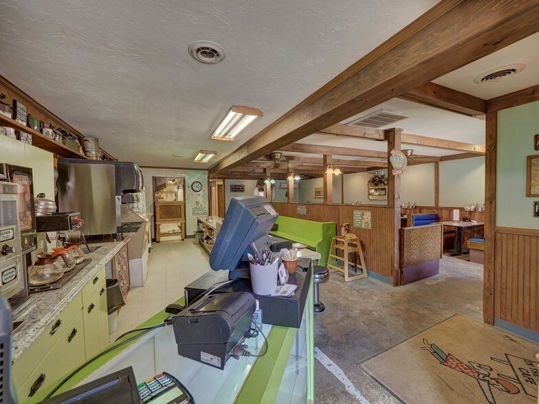 More Photos Of 10945 SE M-72 Hwy, Kalkaska Restaurant For Sale