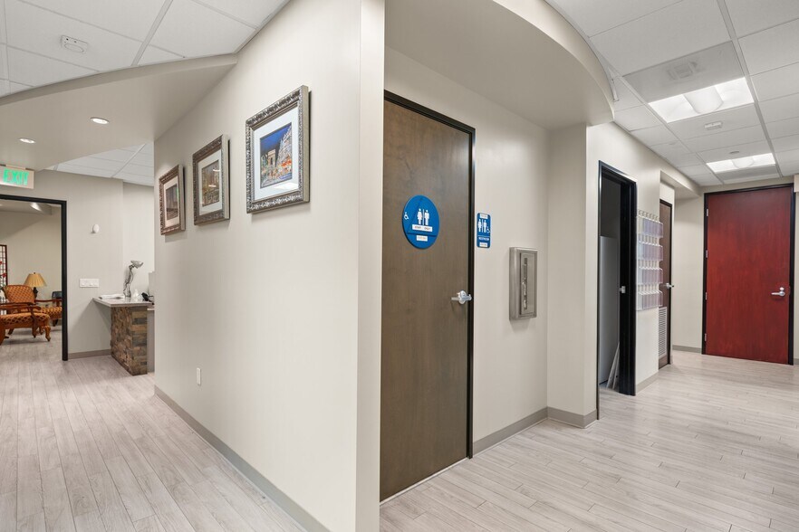 More Photos Of 15944 Los Serranos Country Club Dr, Chino Hills Coworking Space