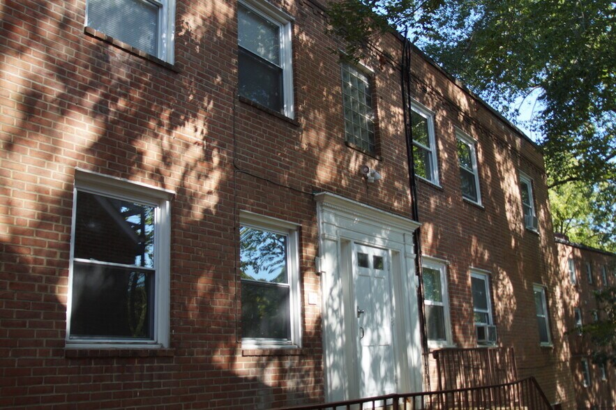 Primary Photo Of 8515 Flower Ave, Takoma Park Apartments For Sale
