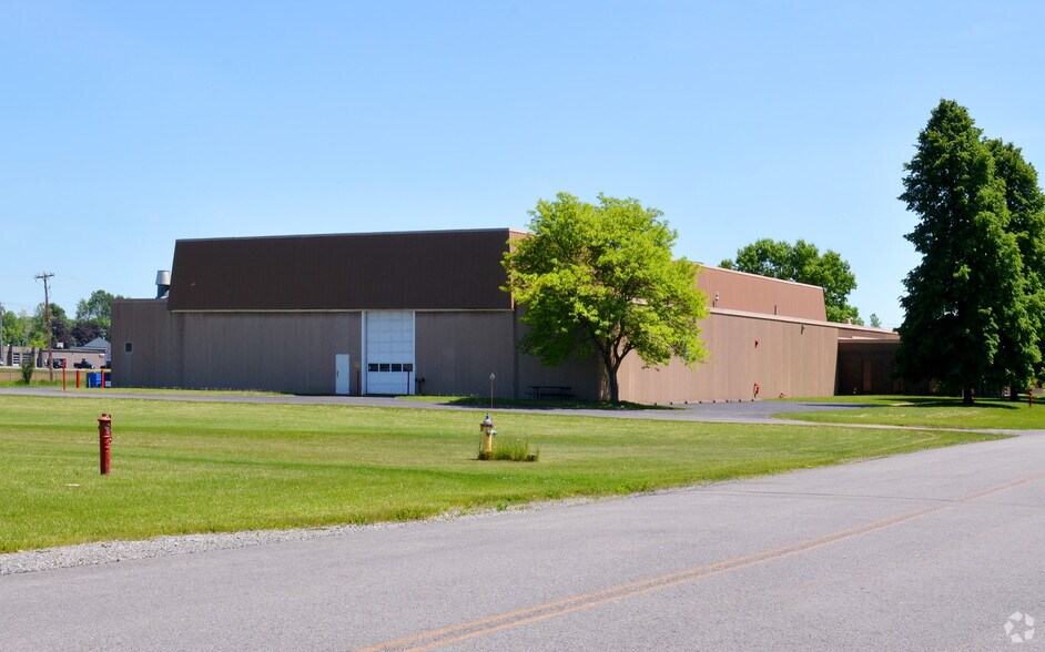 More Photos Of 1071 State Route 31, Macedon Manufacturing For Sale